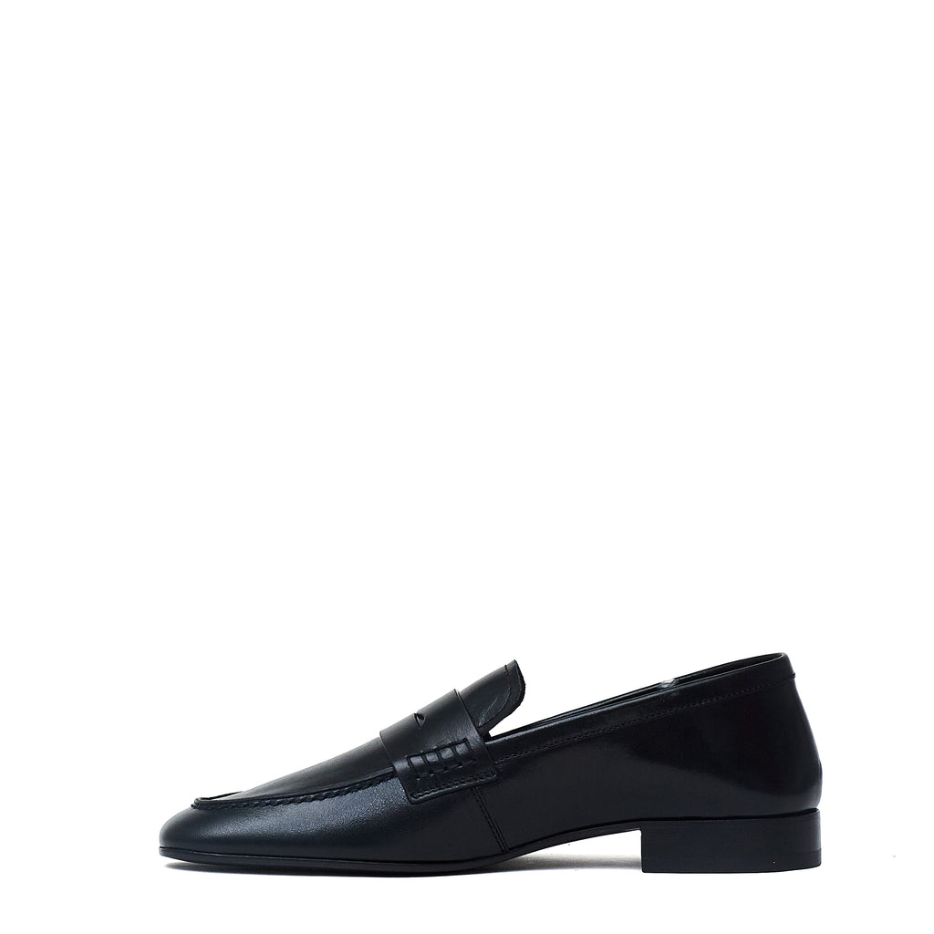 Shoes Vegtan Calf Leather With Shiny Finishing On Top