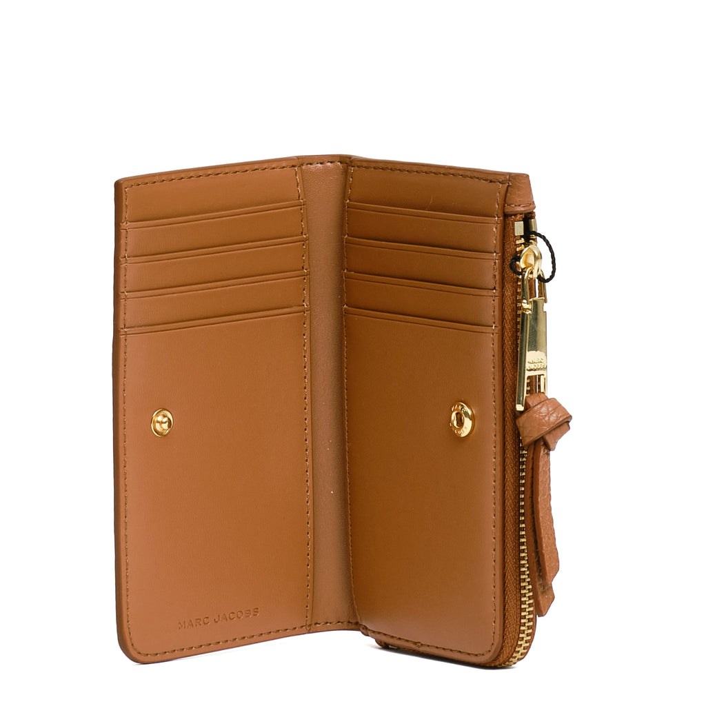 The Medium Flat Wallet