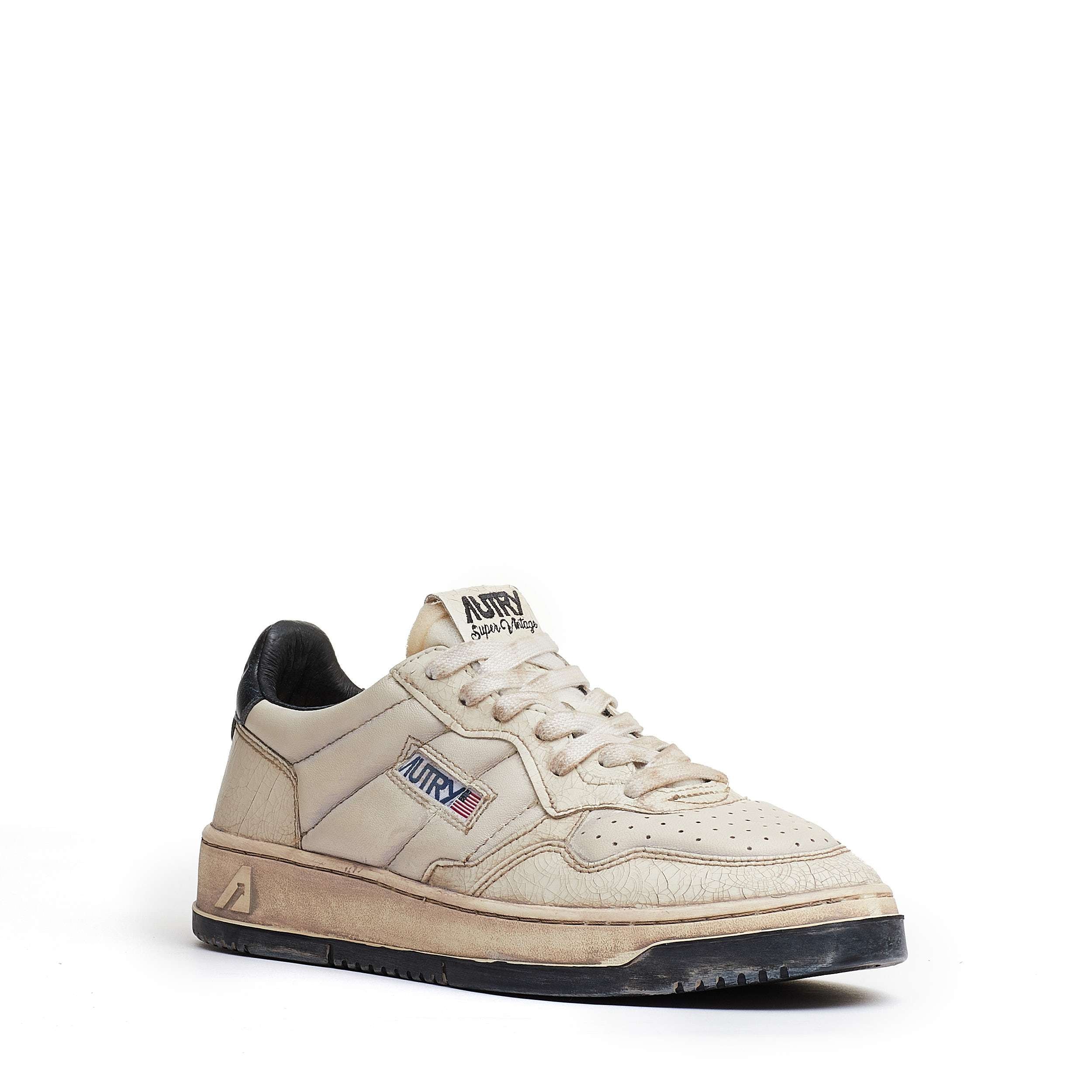 Sneakers Super Vintage Low In Pelle Di Capra Imbottita Effetto Crack